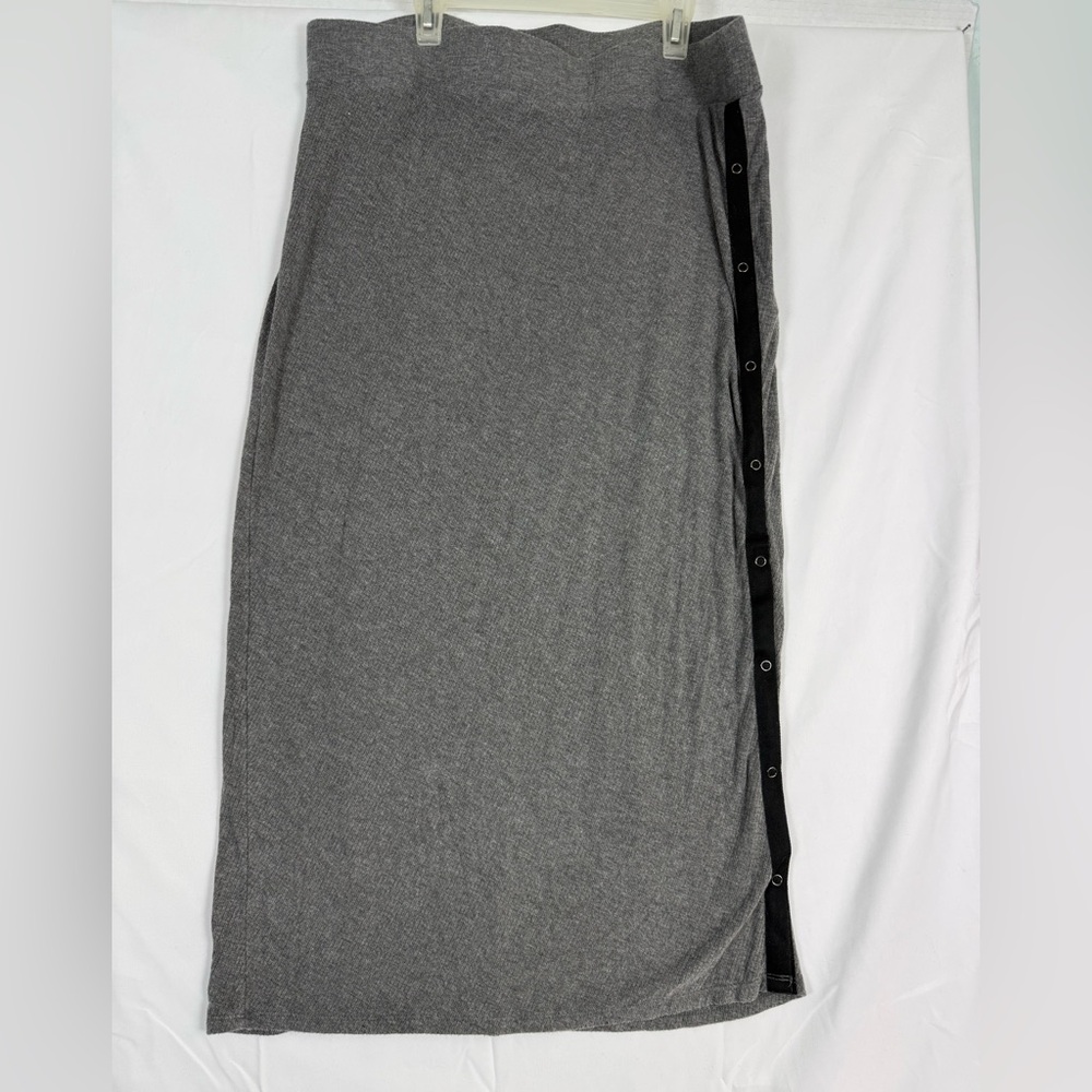 DKNY Gray Pencil Skirt with Black Button Trim